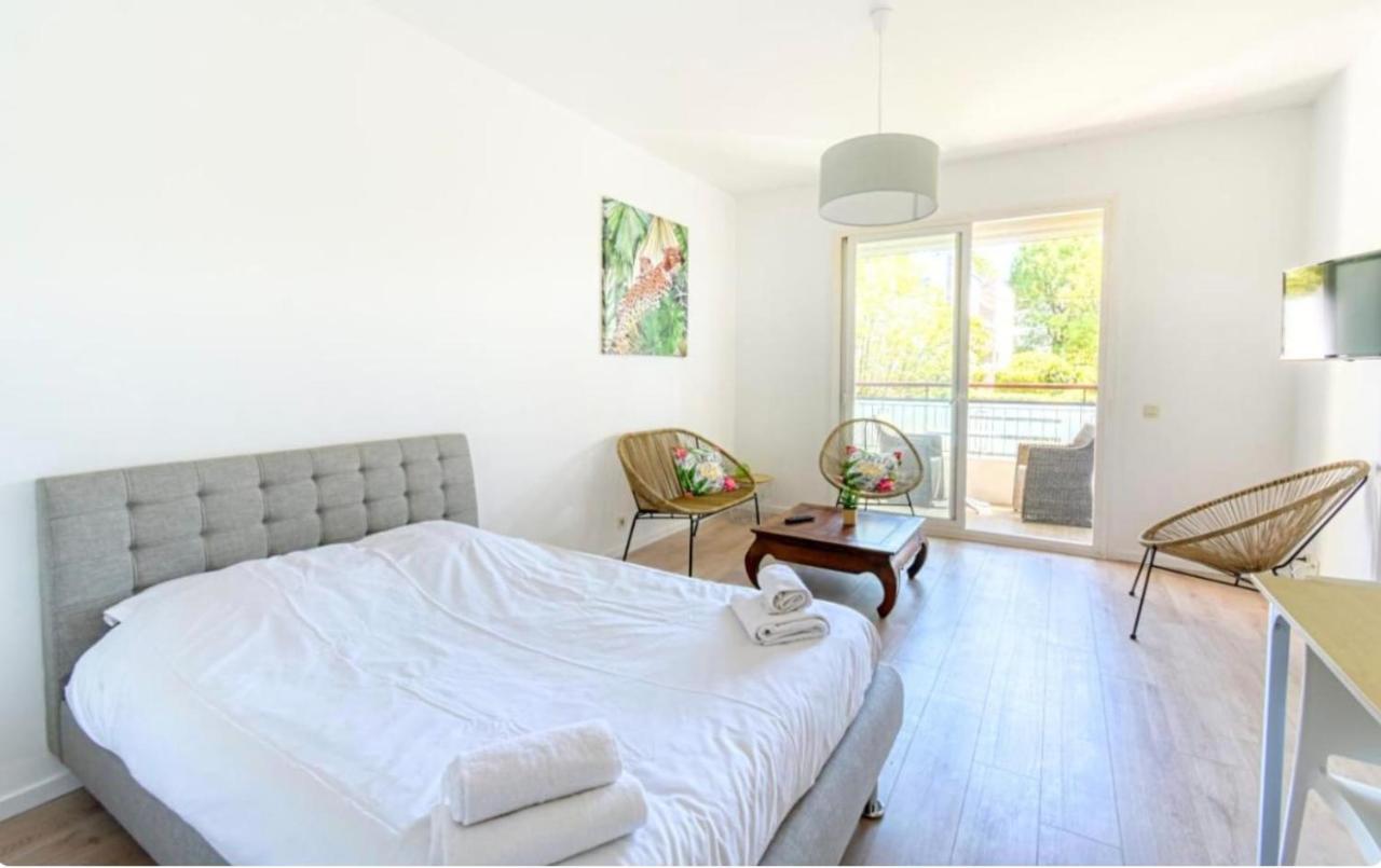Superbe studio lumineux sur Cannes, à quelques minutes de la célèbre rue d'Antibes ! Exterior foto